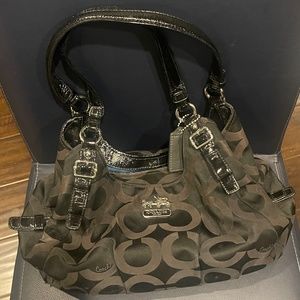 Coach Signature Black Ocean Blue interior 3 pocket with Zipper